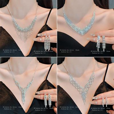 Rhinestone Geometric Tassel Necklace - Elegant Minimalist Clavicle Chain Jewelry for Women