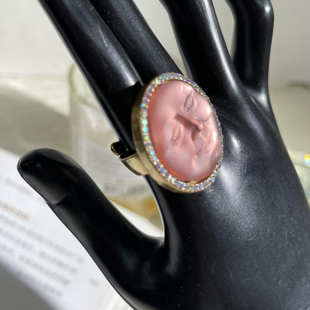 [Ring] Medieval Moen face exquisite fashion temperament atmospheric versatile retro light luxury ring