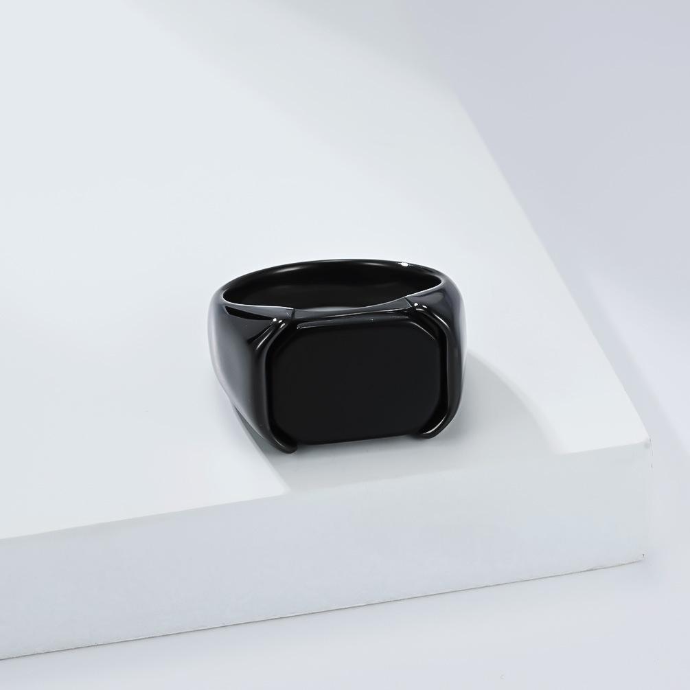 European and American Simple Glossy Black Gemstone Titanium Steel Ring Male Personality Fashion Wear Stainless Steel Jewelry