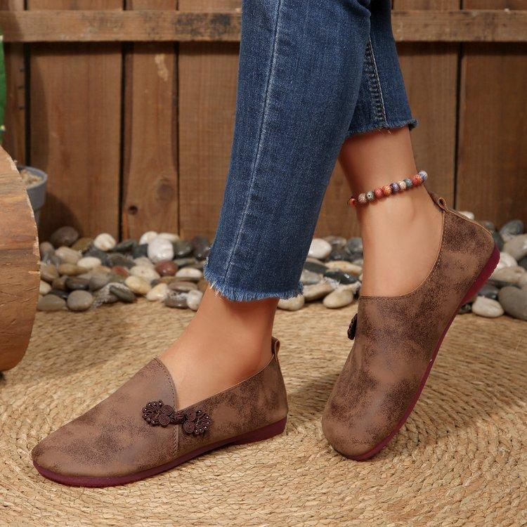 

Large size shallow mouth comfortable soft sole casual autumn new round head European and American style single shoes 43 темно-коричневого