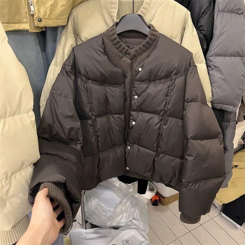 Fake two-piece knitted splicing padded jacket, bread jacket, and schoolgirl padded jacket. The new thickened waxy jiji padded jacket in winter.