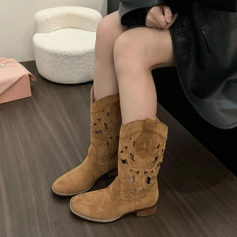 Women Boots Retro Suede Casual Boots Chunky Heels Cowboy Boot Classic Embroidery Western Boots for Women Hollow-out Design Boot