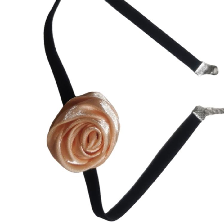 Bohemian Flowers Velvet Elegant Rose Necklet Clavicle Chain Autumn and Winter