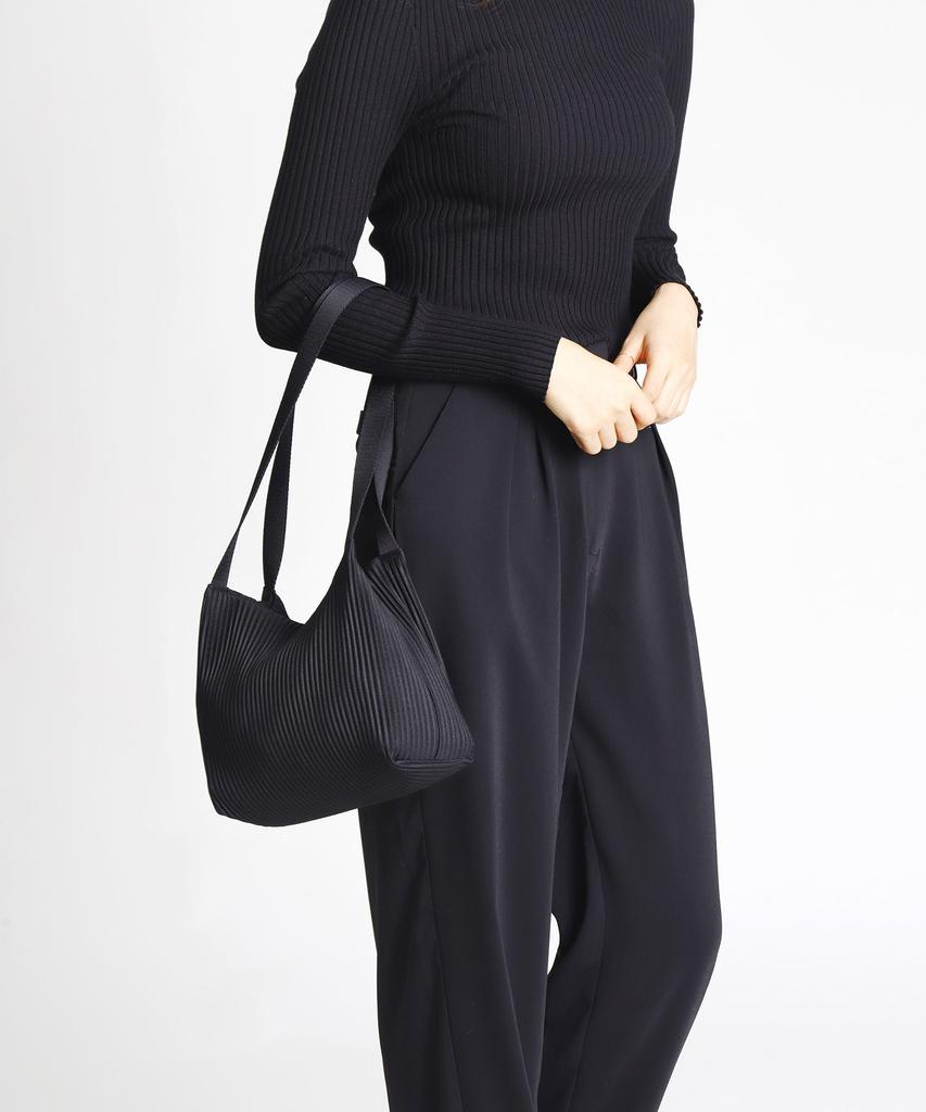 Green Stuff Boxy Shopper Bag 61 Pleated - Black Short S