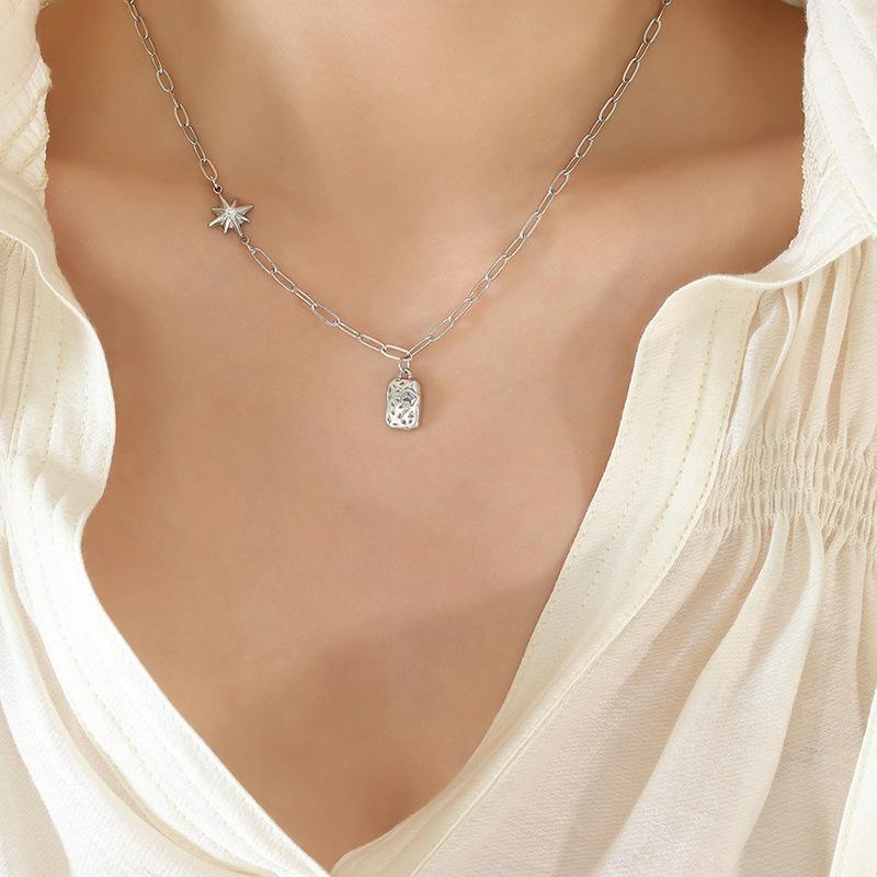 European Winter Zircon Hexagram Pendant Necklace In 18K Gold-Plated Titanium Steel