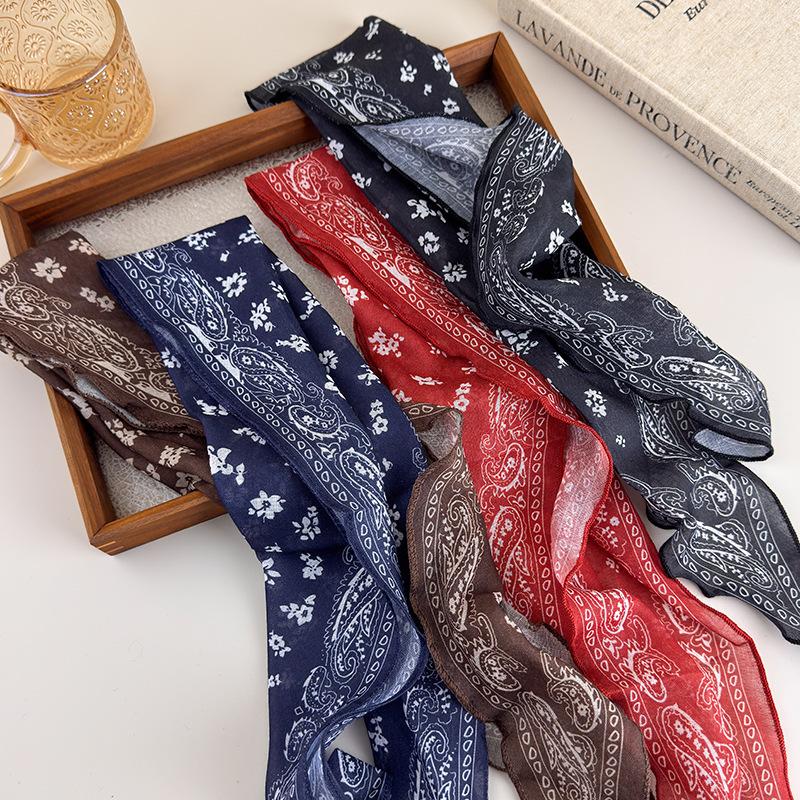 Retro Classic Red Cashew Pattern Diamond Silk Scarf Women's Low Ponytail Tie-Up Headband Scarf Headwrap Triangle Neck Scarf