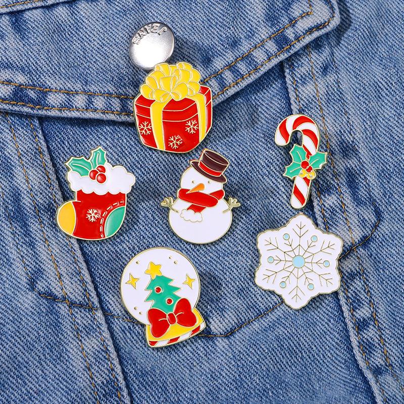 Original Christmas Brooch Christmas Tree Snowman Christmas Socks Christmas Gift Bag Clothes Decoration Oil Drop Brooch