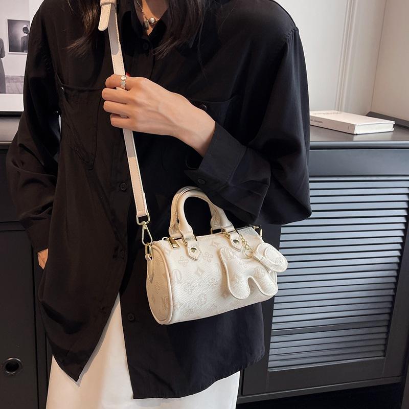 High-value Small Bag Women's 2025 Spring New High-end Texture Shoulder Bag Portable Messenger Bag