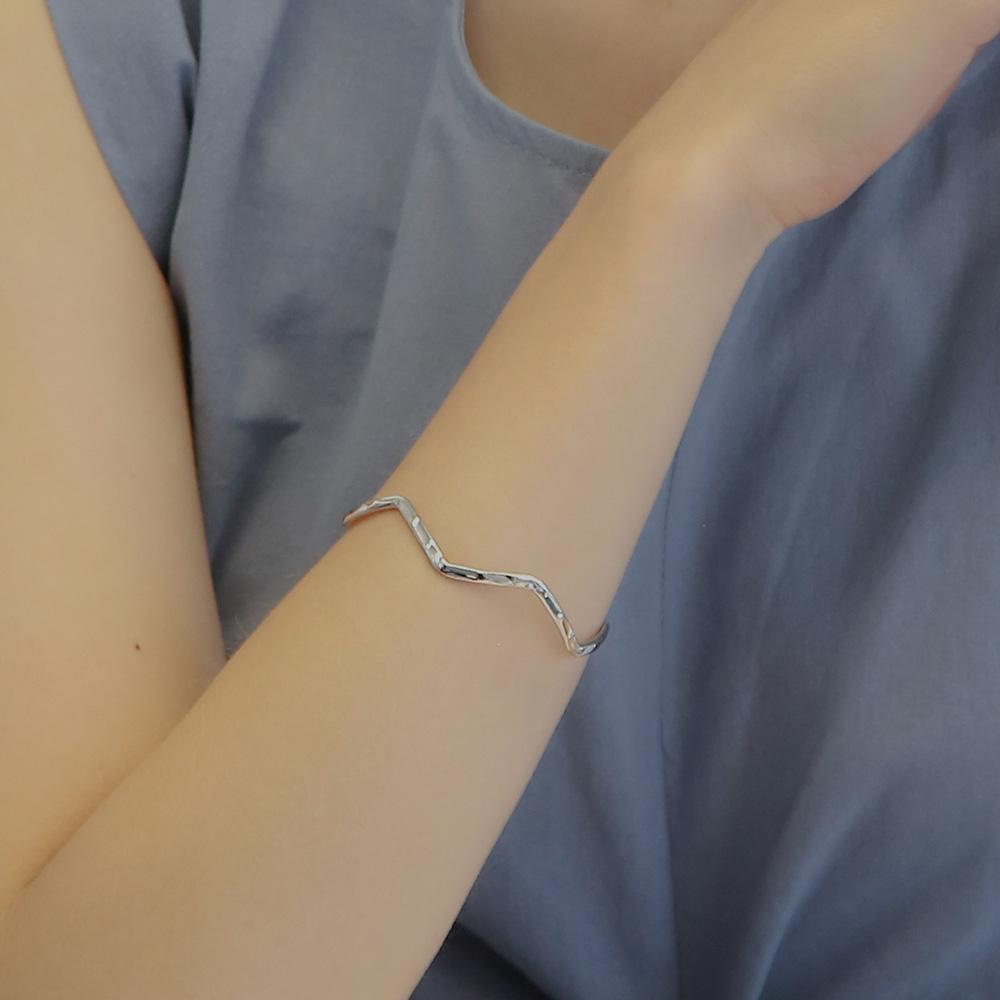 Dieuamour Serenity Pattern Open Bracelet 2 Colors