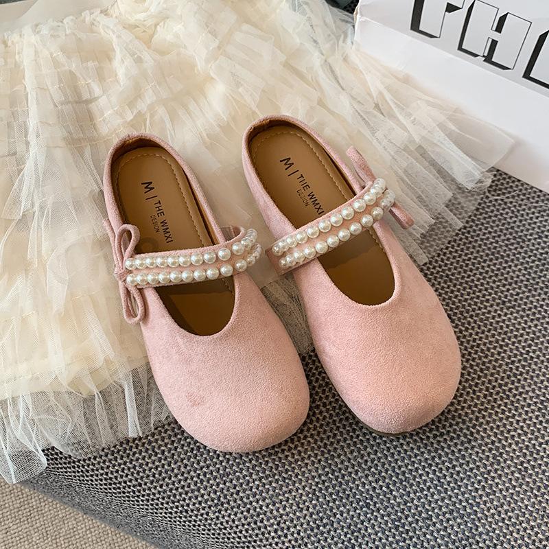 Sandals women's summer ins2025 fashion net red outer wear flat bottom super fire new fashion cool slippers beach shoes