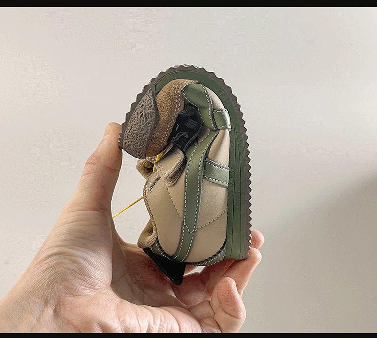 Genuine Leather Kids' Forrest Gump Sneakers - Spring 2025: Non-slip, Soft Sole, Breathable Mesh Skate Shoes for Boys and Girls.