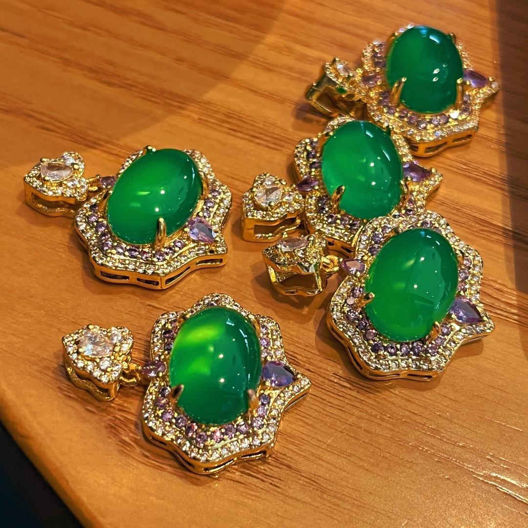 Полный Зеленый Ян Зеленый Натуральный Агат Зеленый Халцедон Подвеска Женская Открытая Слегка Инкрустированная, Реальная Съемка Точность