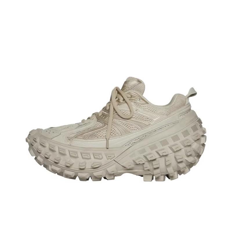2026 Frühling Dicksohlige Distressed Tank Dad Shoes - Höhenvergrößernde Damen- & Herrenkollektion