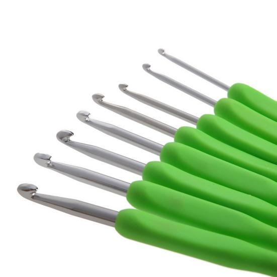 8 storlekar 2,5-6 mm Mjukt plasthandtag Hemma Aluminiumlegering Virkstickade Nålar