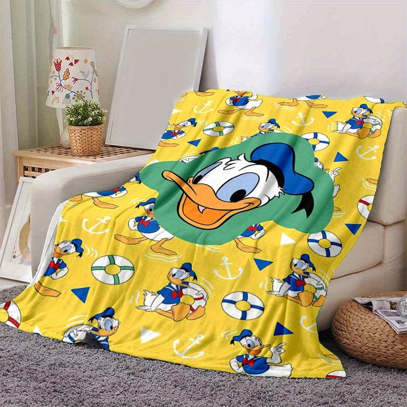 

1pc. Cute Donald Duck Cartoon Blanket, Perfect for Home Decor, Gift Idea, Suitable for All Seasons, Bright Yellow Background with Lifebuoys 100x150cm