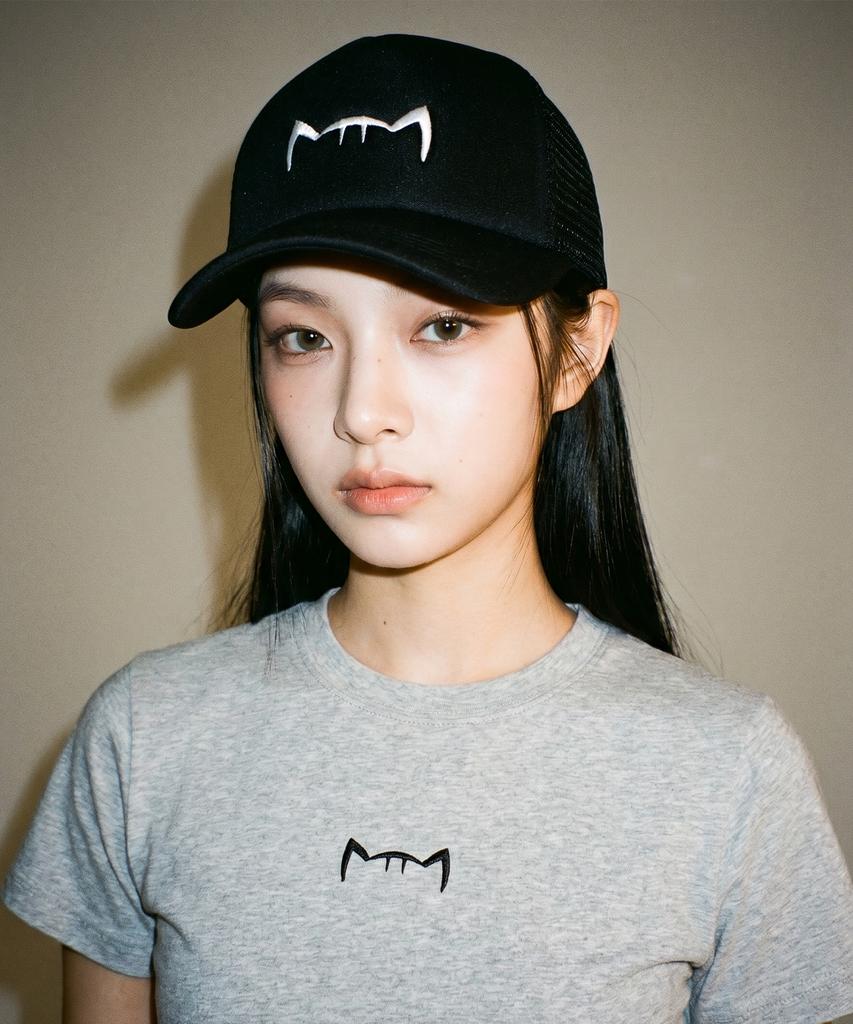 Kikimimi Signature Kitty Mesh Cap (Black/Black)