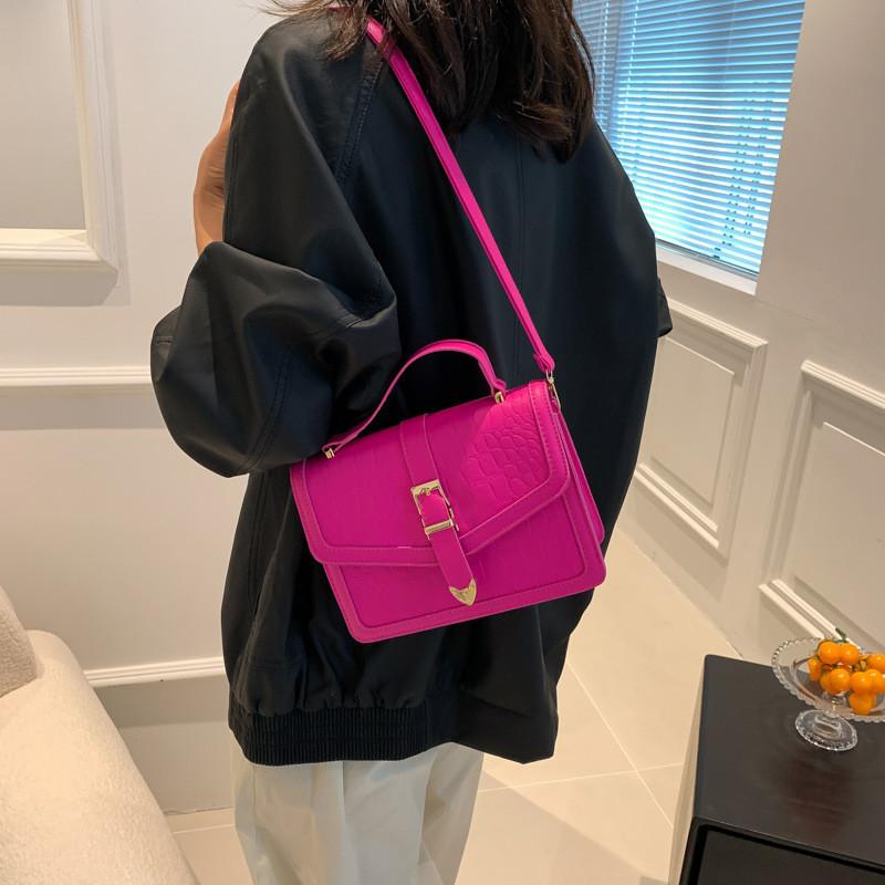 Stylish Small Square Bag For Women Fashionable And Trendy Pu Shoulder Bag For Daily Use