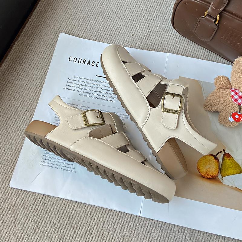 Fashion Platform Women's Sandals 2025 Summer Shoes New Fashion Hollow Designer Flat Sandals Casual Retro Skateboard Roman Slippers