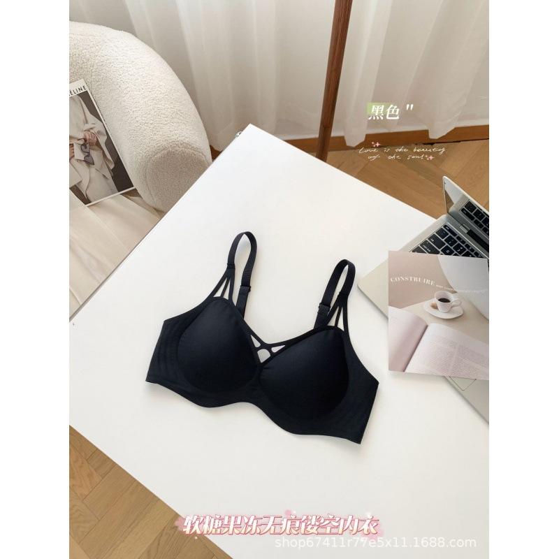 Summer thin seamless underwear women's big breasts show small breasts, gather the upper support to prevent sagging, no steel ring soft support bra