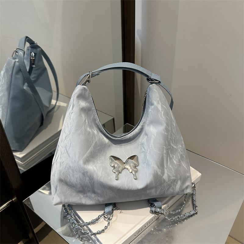 Butterfly fashion backpack, new chain, shoulder messenger bag, large-capacity tote bag for students in class
