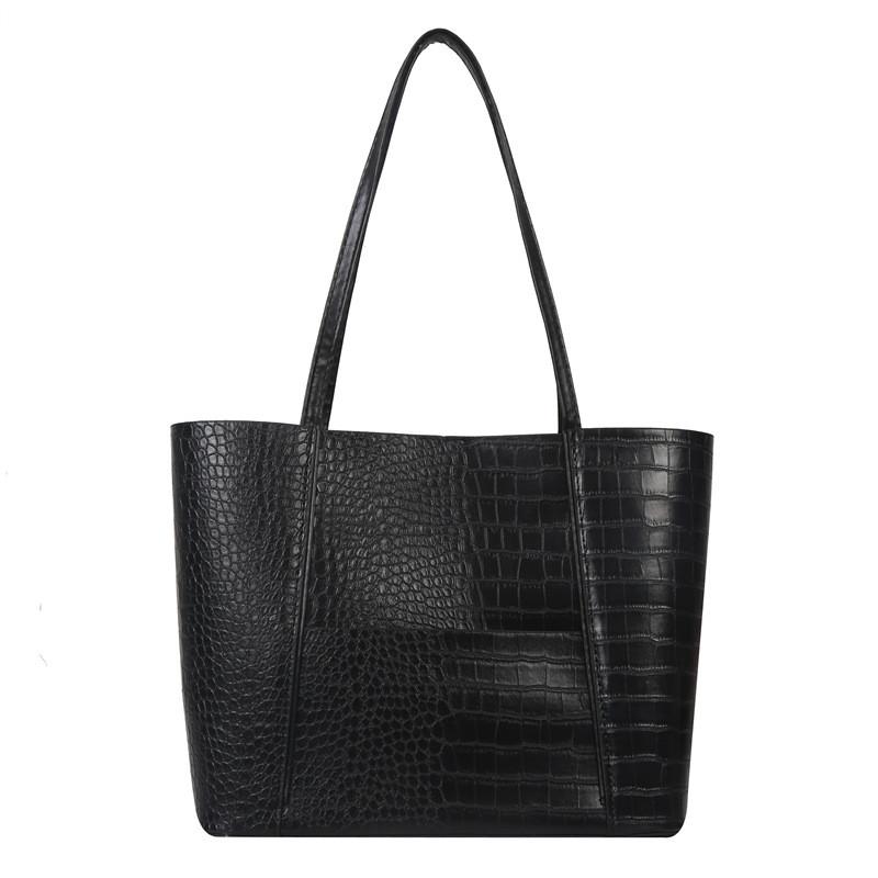 Stylish Retro Fashion Black Tote Bag For Women Large Capacity For Commuting