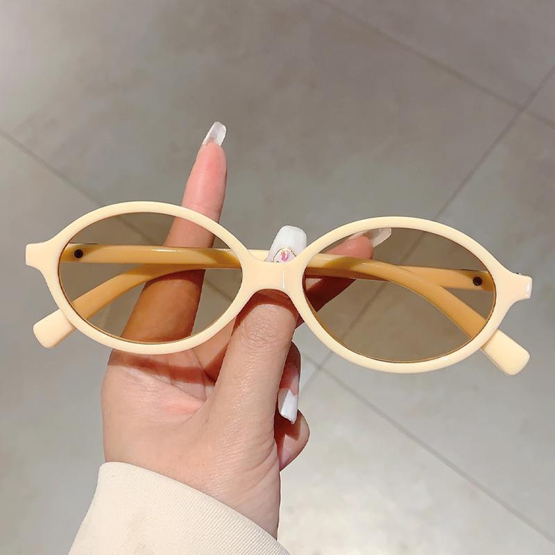 Vogue Leopard Sun Shades Fashion Oval Designer Women Sun Glasses Lady Decoration Sunglasses for Travelling Driving