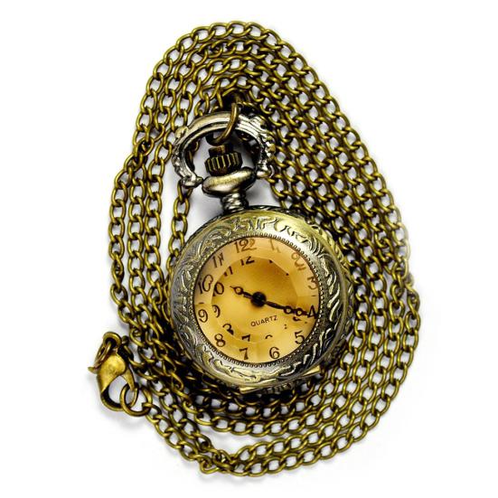 

Vintage Engraved Arabic Number Quartz Pocket Watch with Chain Birthday Gift антична бронзова кольору