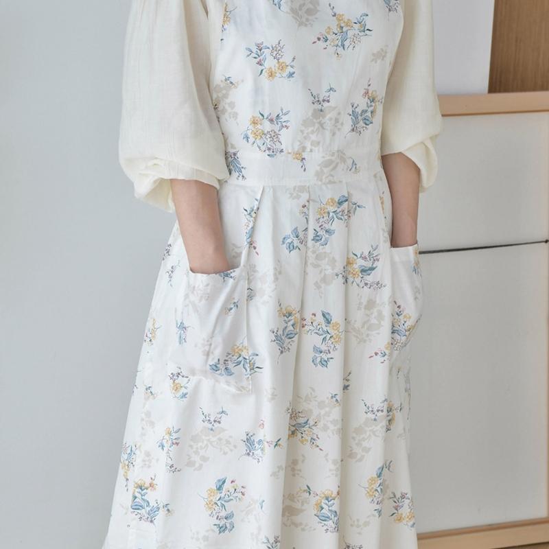 Quality Cooking Apron Cleaning Apron Easy to Wash, Kitchen Cooking Apron for Chefs and Home Cooking Aficionados