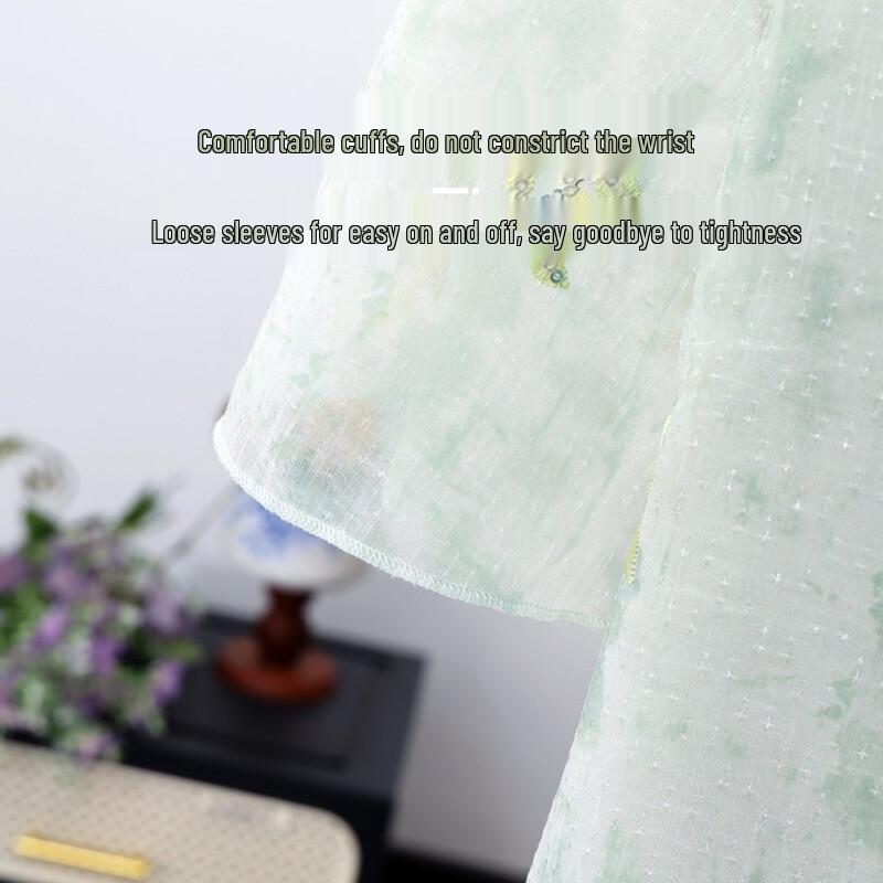 Middle-Aged Women's Embroidered Summer Suit