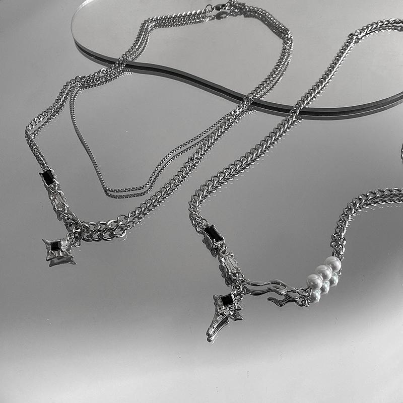 Punk Irregular Zircon Cross Star Necklace for Women Star Crystal Imitated Pearl Choker Necklace Cool Layered Pendant Collar