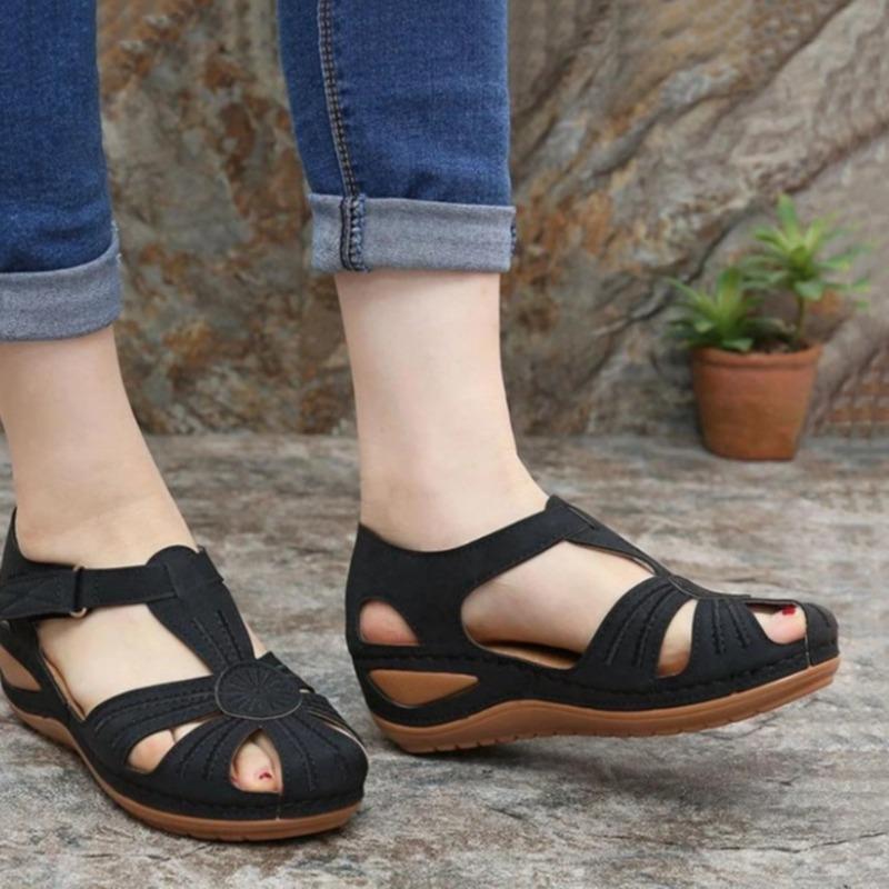Summer New Women's Plus Size Hollow Out Sandals Stitched Wedge Heel Hollow Casual Shoes