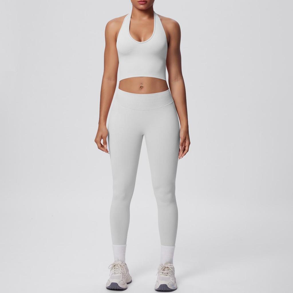 Seamless Halter Neck Yoga & Fitness Two-Piece Set for Women