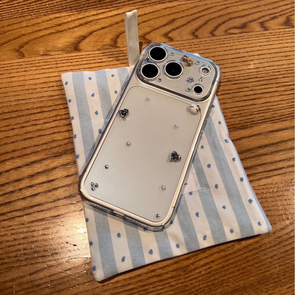 

DIY 3D Heart iPhone 16/17 Pro Max Case iPhone 15 Pro