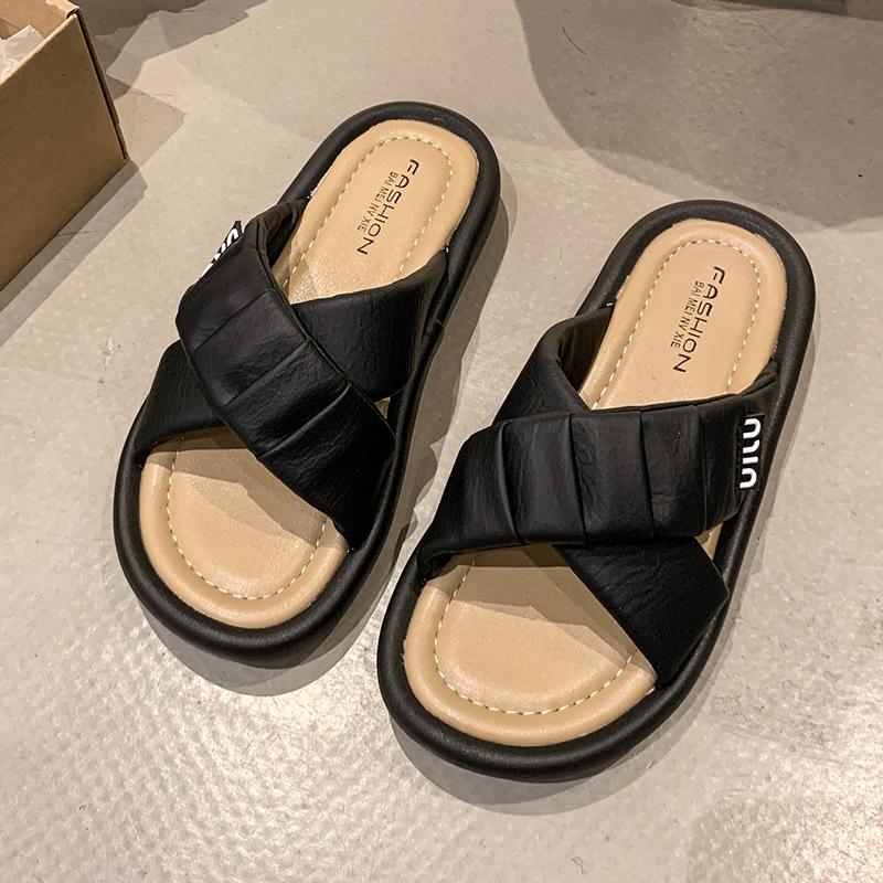 thick-soled cross-toed shoes for women's summer wear 2025 new fashion casual versatile comfortable soft-soled sandals