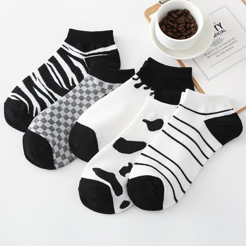 5/10 Paar Lässige Socken für Frühling Sommer in Schwarz und Weiß Kuh- und Zebra-Muster Vielseitiges Design Niedlicher College-Stil Kurze Waden Baumwollsocken