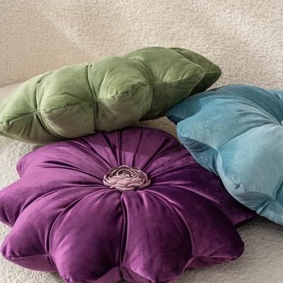 Textil do obýváku a jídelny – Dekorativní polštáře
