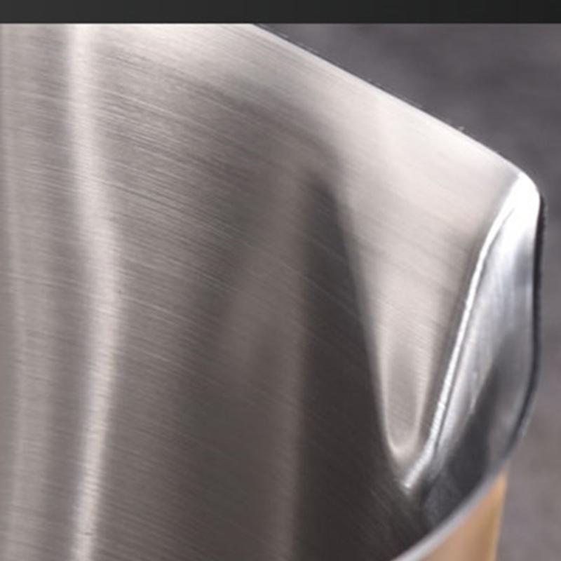 Professional Coffee Milk Jugs 4 Size 500ml 1000ml 1500ml 2000ml Locking Lid Design Durable Nonrust Steel Measuring Cup