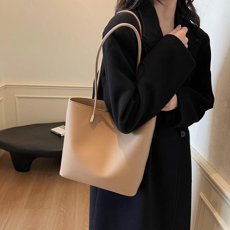 Bags Women'S Commuter Tote Bags Niche Casual Versatile Armpit Bags Retro Fashion Shoulder Bags
