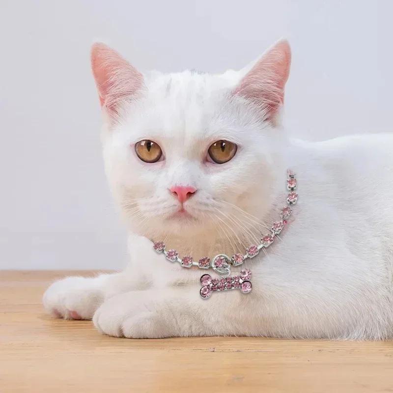 Adjustable Pet Necklace Cat Dog Crystal Collar Rhinestone Bone Pendant Cats Dogs Luxury Fashion Dress Up Decoration Accessories