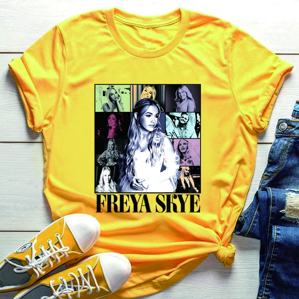 Vintage Freya Skye Tshirt Descendants Zombies Worlds Collide Tour The Rise of Red Tee Y2k Top Trendy Casual Short Sleeves Tops