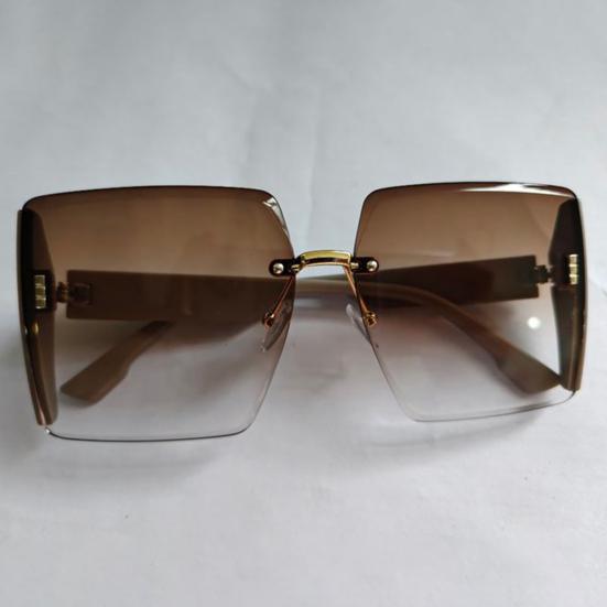 Damen-Sonnenbrille, rechteckiger Rahmen, cooler Stil, ohne Rand, glatt, UV-Schutz, blockiert Sonnenlicht, Urlaub, Strand, Brille, Outdoor-Brille