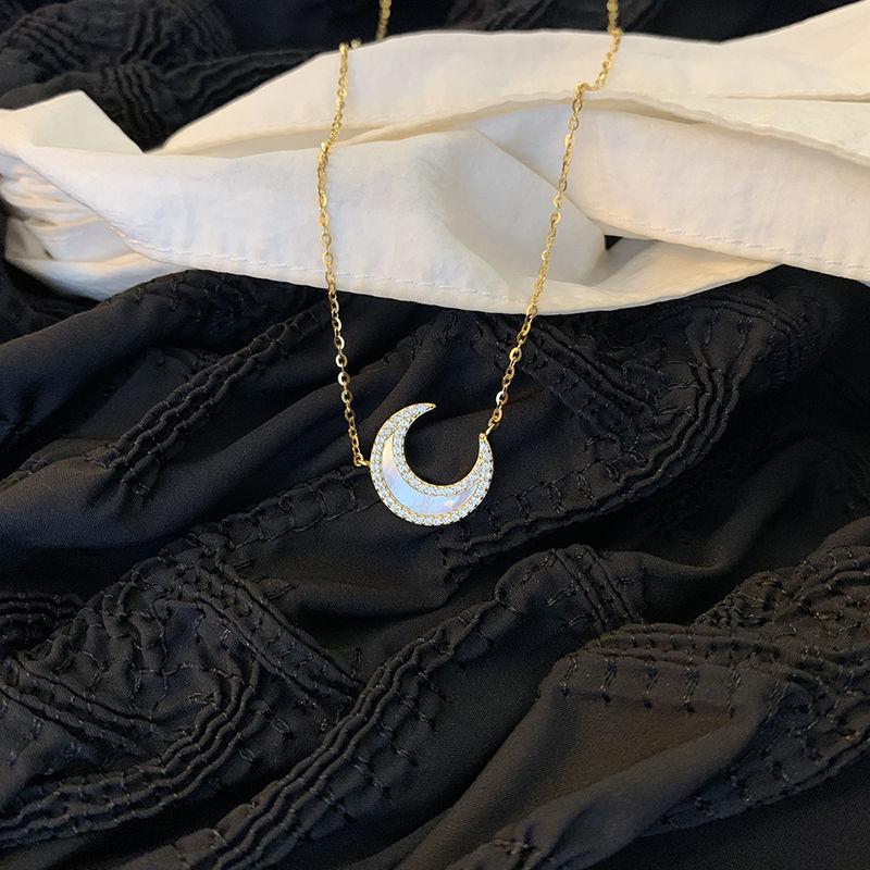 

Removable Moon Muse Necklace Women S Light Luxury Niche Design Sense Hip Hop Tide Collarbone Chain