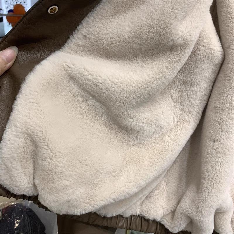 Women's European-Style PU Leather Jacket, Fleece-Lined with Big Fur Collar, Petite Size, Short Top for Autumn/Winter 2025