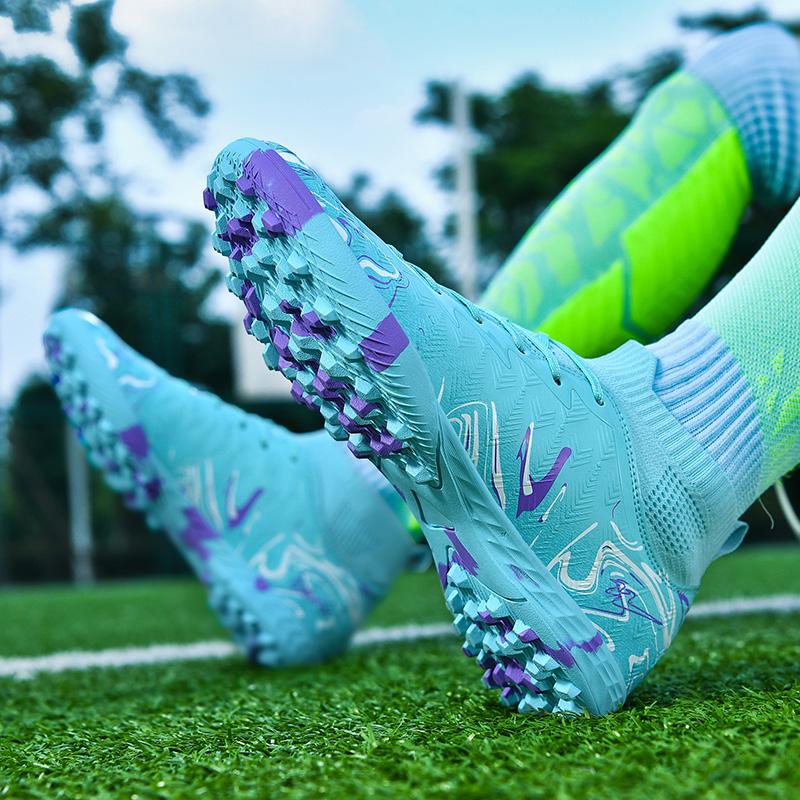 35-45 Unisex Football Boots Rubber Soft Sole Short Nail Artificial Turf Youth Children Football Shoes Boys Soccer Shoes