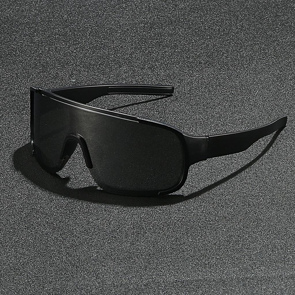 Fashionable 4PCS Y2K Cycling Driving Sunglasses Windproof Glasses for Men Ladies Retro-Reflective Sheeting Lens Road Riding Sport Glasses UV