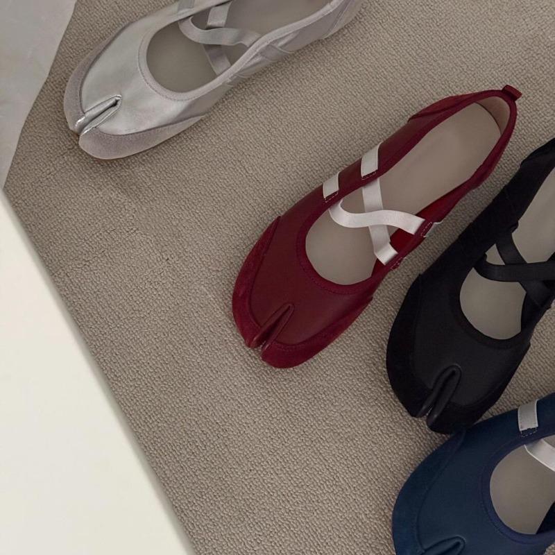 Black Silver Red Ballet Flats Trainers Women Split Toe Ballerina Tabi Walking Sneakers Woman Mary Jane Shoes Footwear Summer