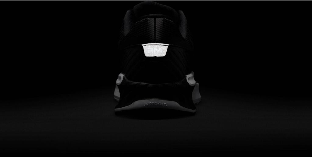 Кроссовки Nike Air Max Bia 005 Кроссовки черно-белые