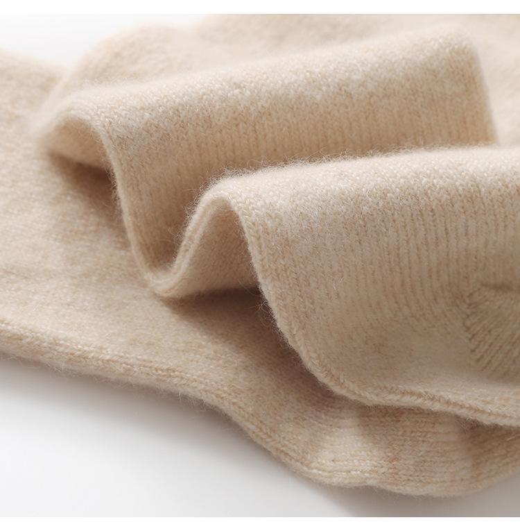 Unisex Cashmere Mid-Calf Socks: Warm, Odor-Resistant, Sweat-Absorbing, Thick Knit for Autumn/Winter.