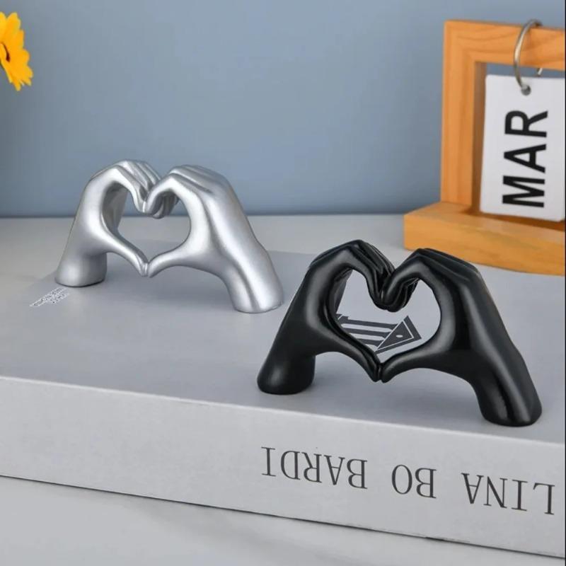 1PC Heart Hand Statue Living Room Bedroom Decoration, Love Finger Modern Hand Gesture Sculpture Home Shelf Desktop