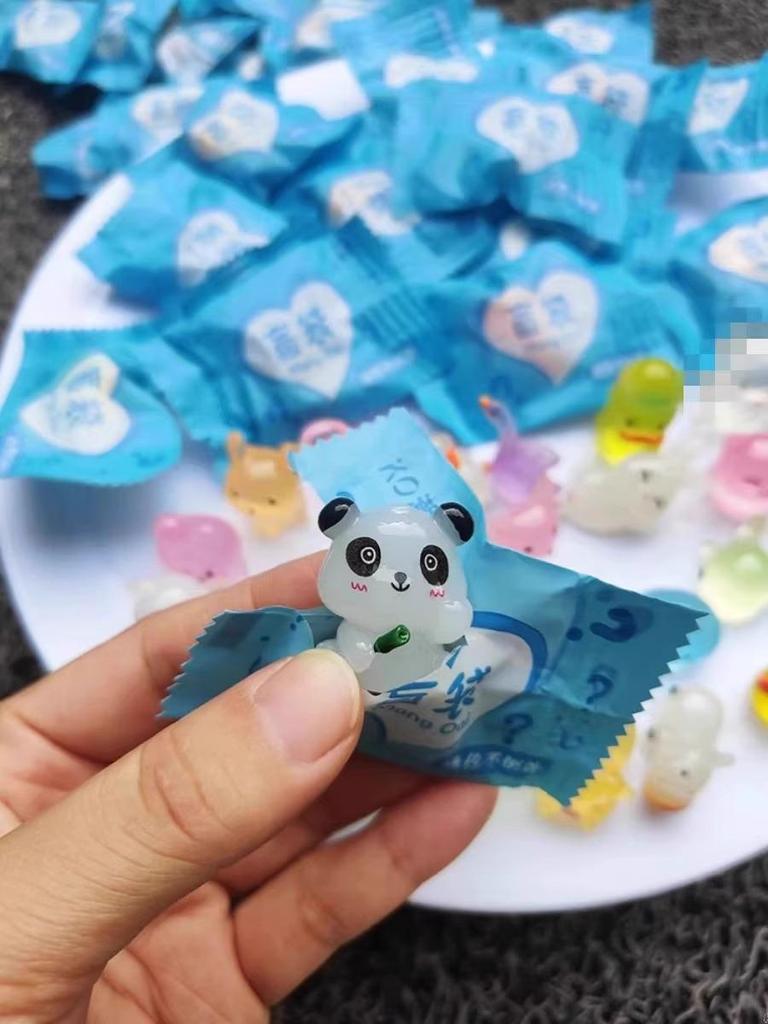 Glow-in-the-Dark 3D Cartoon Animal Miniatures – Kids' Summer Vacation Toy Gift